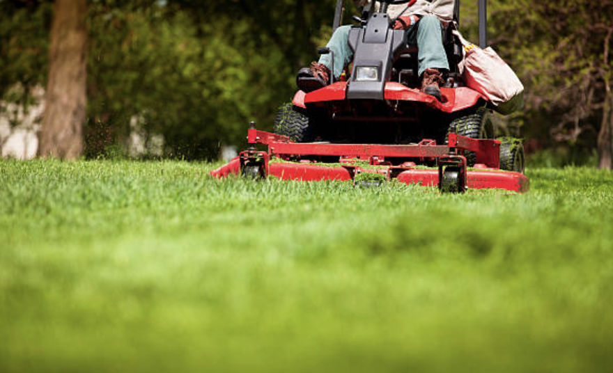 An image of Lawn Maintenance Services in Riverview FL